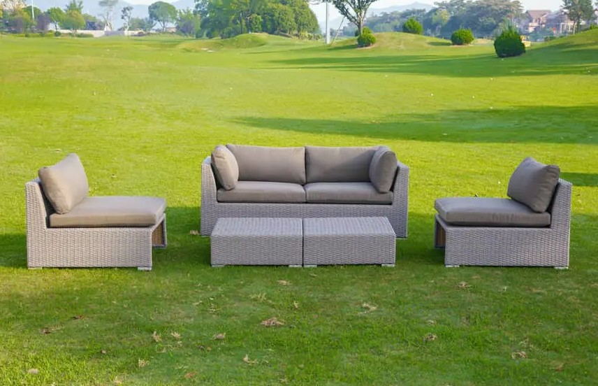 Ubah Ruang Tamu Anda dengan Set Sofa Fungsional 5 Bagian